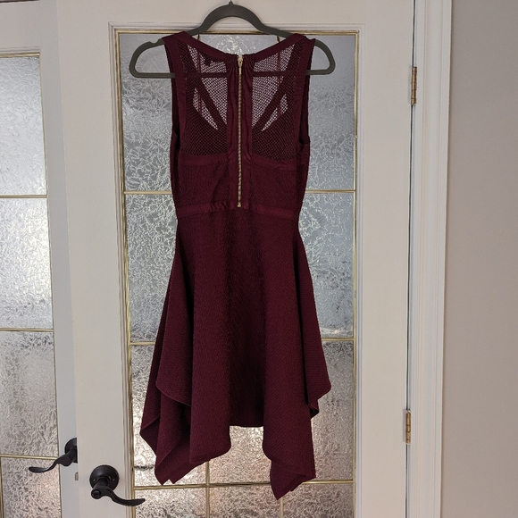 Burgundy Guess Dress - Picture 5 of 6